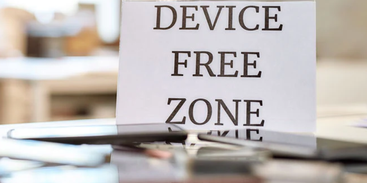 Tech-Free Zones = More Love